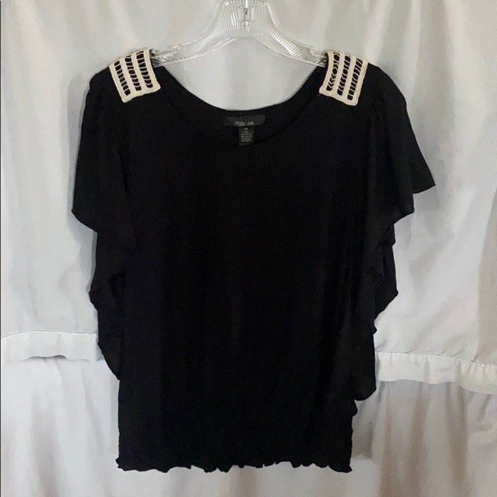 Woman’s blouse